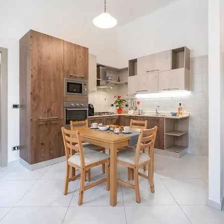 Daire Guesthost - Stazione & Policlinico *