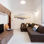 Guesthost - Stazione&policlinico Appartamento Bari